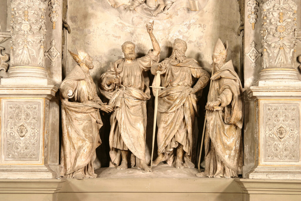 Dettaglio dei quattro santi della parte inferiore dell’Ancona di Antonio Begarelli.